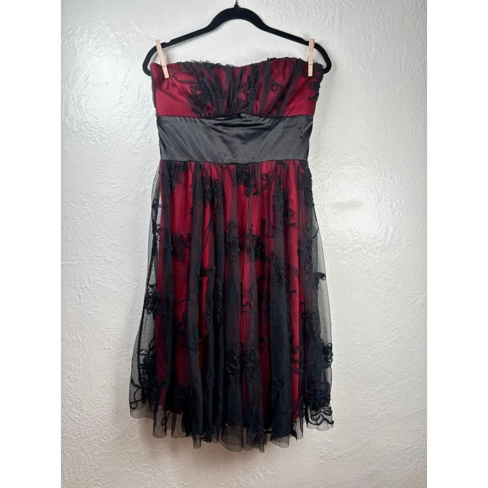 NEW Strapless Dress Juniors 11/12 Red Black‎ Mesh Embroidery Goth Dark Romance